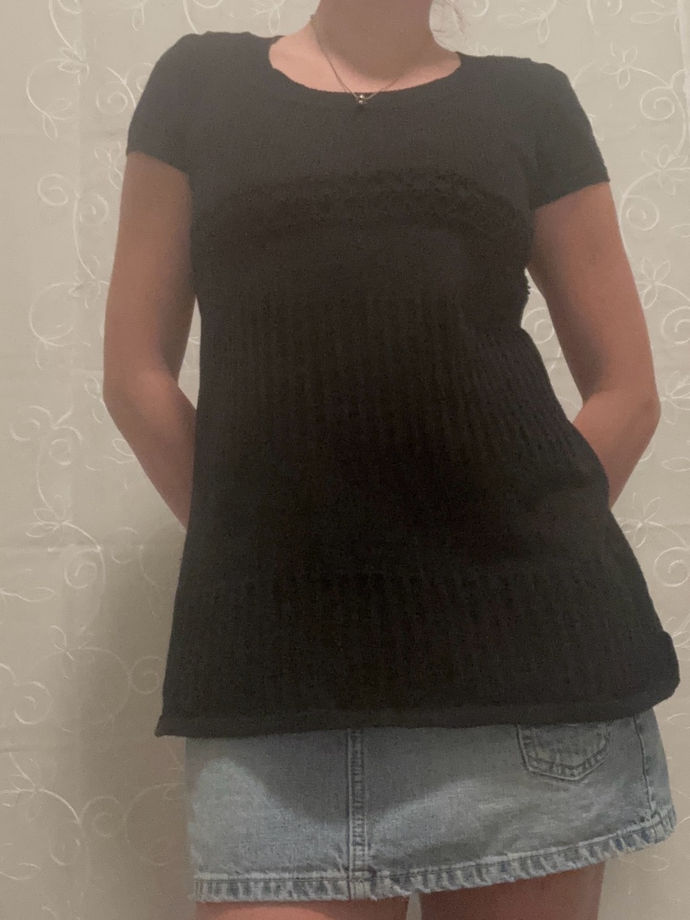 Black Babydoll Knit Sweater Tunic approx size small - hole on sleeve see photo